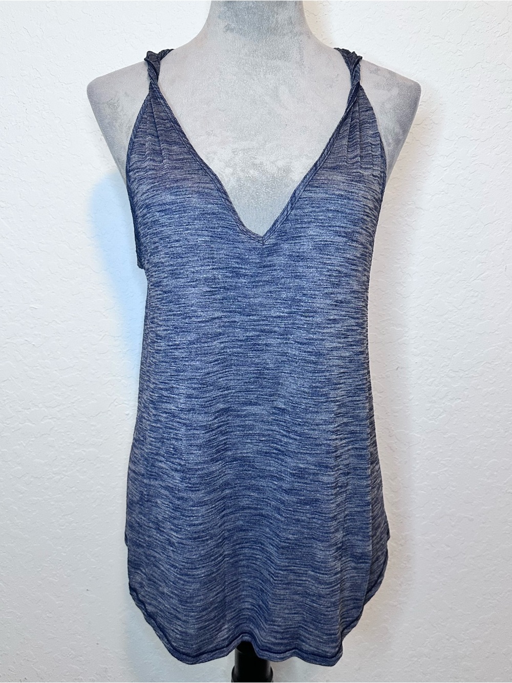 Lululemon Heathered Blue Deep V Twist Strap Tank Top Size 8 (Estimated)